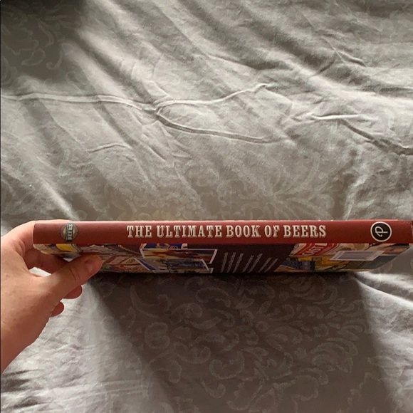 🔥3/$10 Ultimate Book of Beers By Kelly & Derrick - Picture 3 of 10